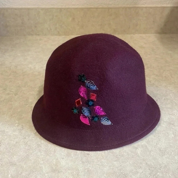 Albertus Swanepoll Burgandy 100% Wool Cloche Hat with Colorful stones - Picture 2 of 9